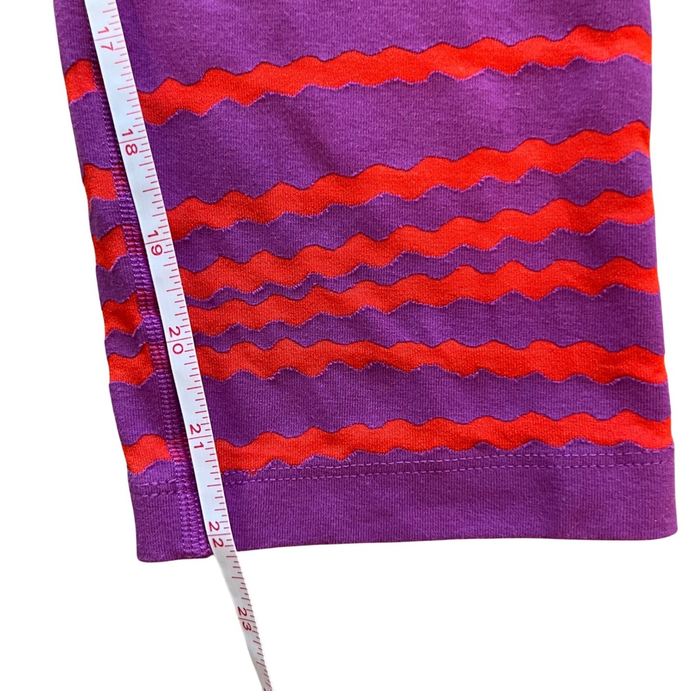 Nike Legend Tight Fit Dri-FIT Purple Red Wavy Stripe Capri Leggings 725095-556 L - Picture 8 of 8